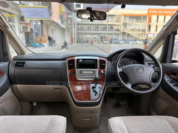 Toyota Alphard 2005 White