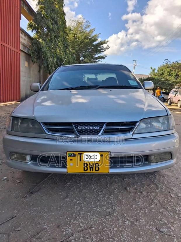 Toyota Carina 1.5 FWD Sedan 2000 Silver