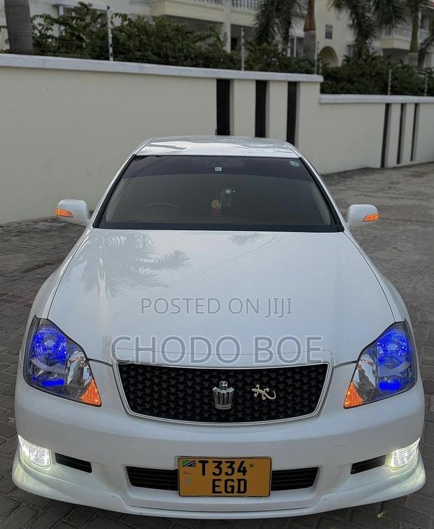 Toyota Crown 2007 Pearl