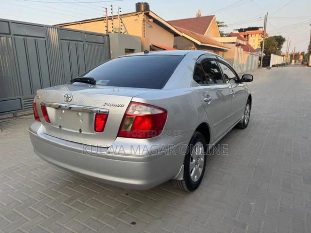 Toyota Premio 2004 Silver