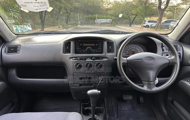 Toyota Probox 2005 Silver