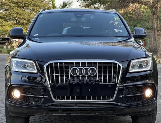 Audi Q5 2015 Black