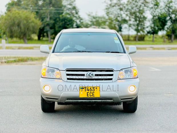 Toyota Kluger 2005 Silver
