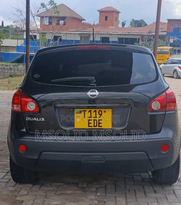 Nissan Dualis 2012 Black