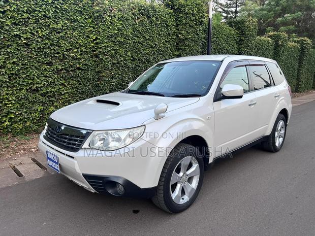 Subaru Forester 2009 White