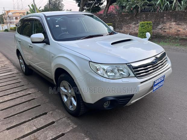 Subaru Forester 2009 White