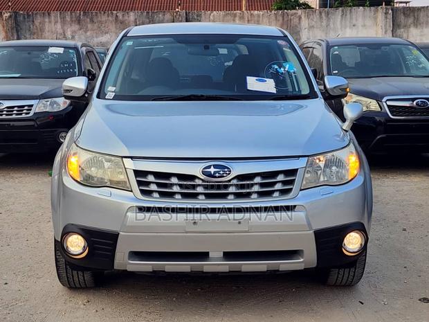 Subaru Forester 2010 Silver