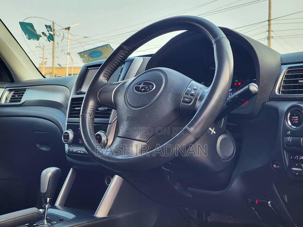 Subaru Forester 2010 Silver
