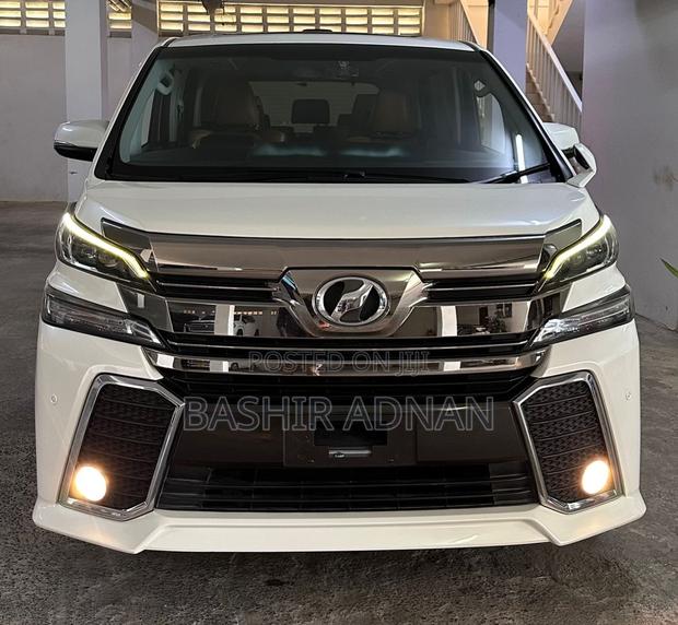 Toyota Vellfire 2015 White