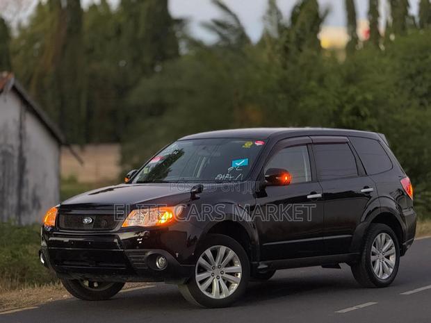 Subaru Forester 2011 Black