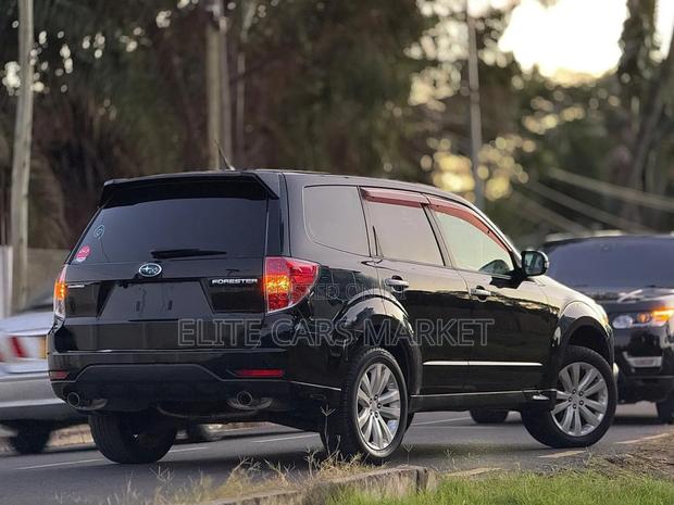 Subaru Forester 2011 Black