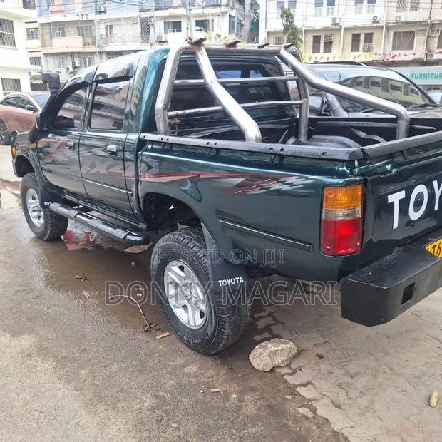Toyota Hilux 2008 Green