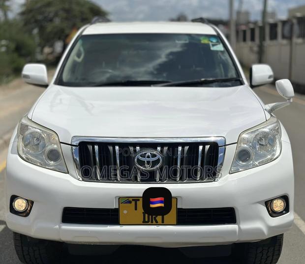 Toyota Land Cruiser Prado 4.0 Petrol TX 2010 White