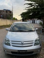 Toyota IST 2005 Silver for sale