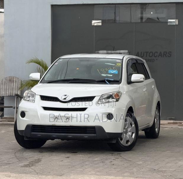 Toyota IST 2008 White