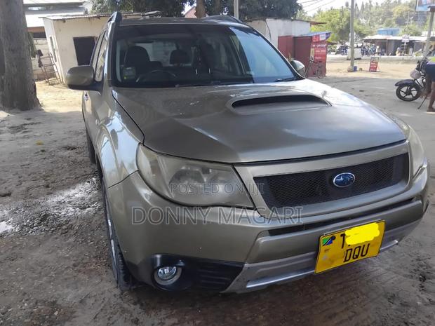 Subaru Forester 2009 Gold