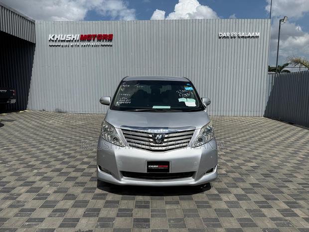 Toyota Alphard 2.4 Petrol FWD 2008 Silver
