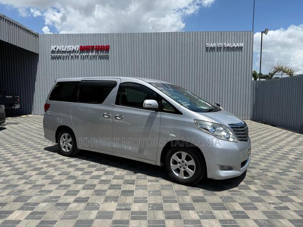 Toyota Alphard 2.4 Petrol FWD 2008 Silver