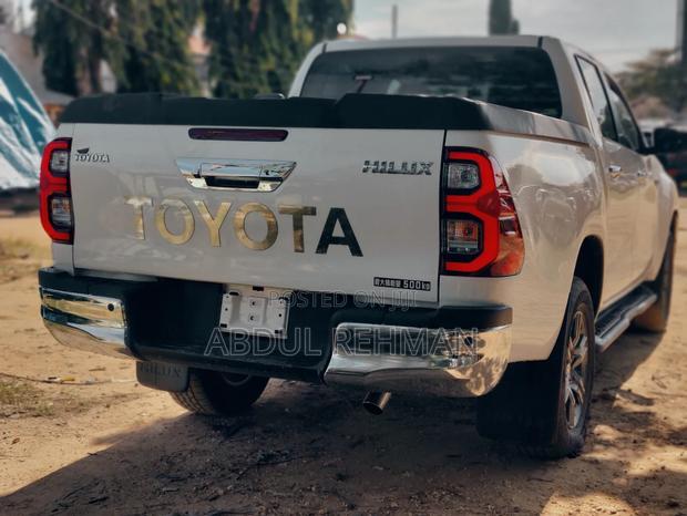 Toyota Hilux Revo Double Cab Deisel 2.4 AWD 2022 White