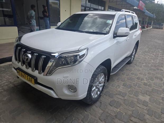 Toyota Land Cruiser Prado 2014 White