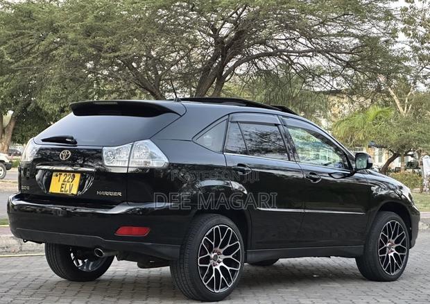 Toyota Harrier 2.4 2006 Black