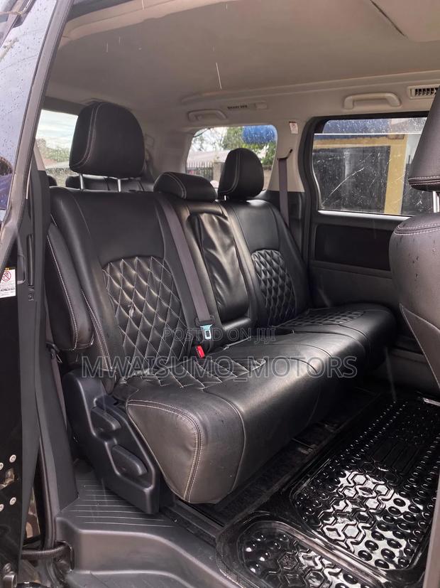 Toyota Vellfire 2010 Black