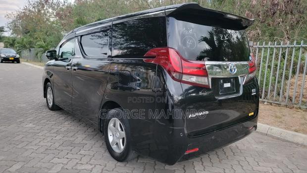 Toyota Alphard 2017 Black