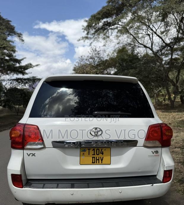 Toyota Land Cruiser 2015 Pearl