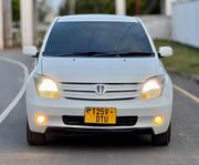 Toyota IST 2004 White for sale
