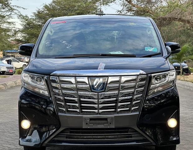 Toyota Alphard 2017 Black