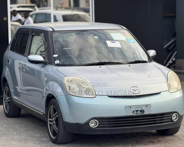 Mazda Verisa 2008 Blue