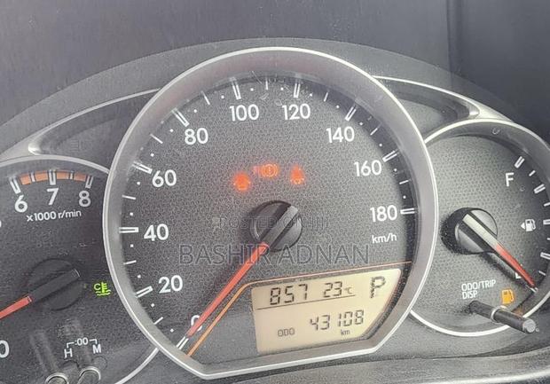Toyota Vitz 1.0 FWD 5dr 2013 Black