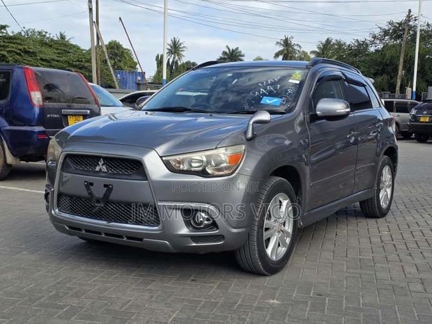 Mitsubishi RVR 2.0 2011 Gray