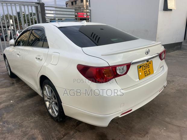 Toyota Mark X 2010 White
