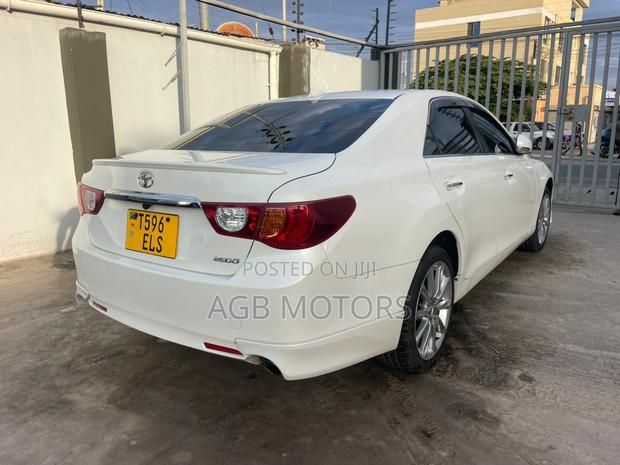 Toyota Mark X 2010 White