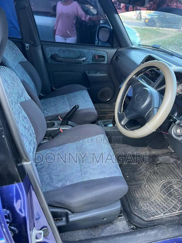 Toyota RAV4 1999 Blue
