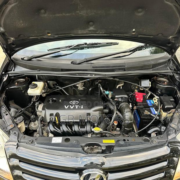 Toyota IST 2005 Black