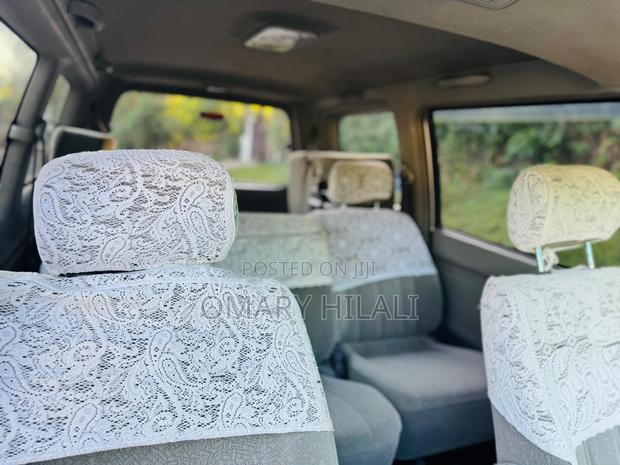 Toyota Noah 2003 Silver