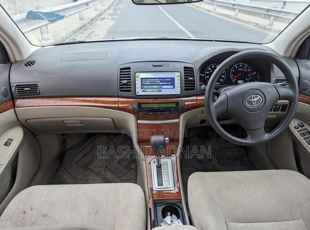 Toyota Premio 2007 Silver