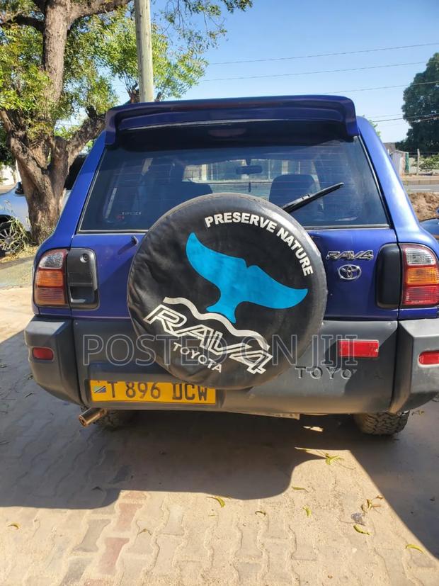 Toyota RAV4 1999 Blue