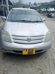 Toyota IST 2004 Silver for sale