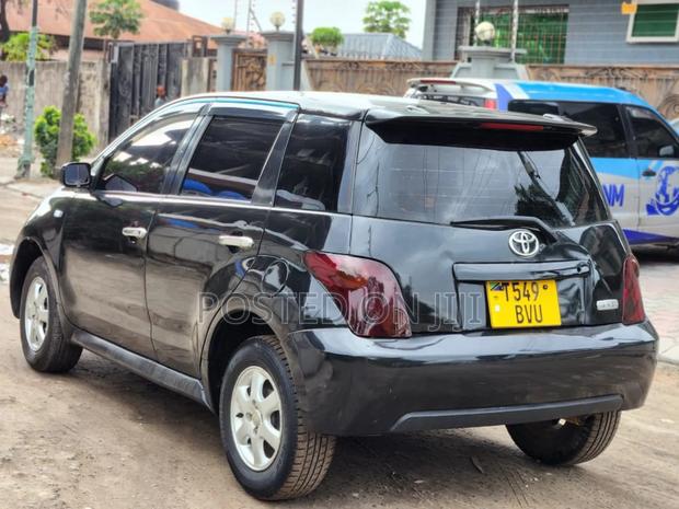 Toyota IST 2003 Black