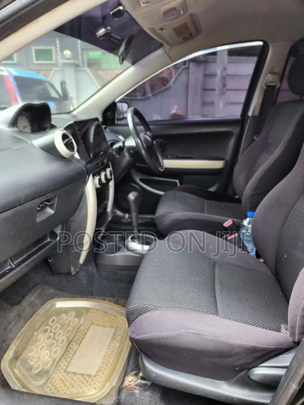 Toyota IST 2003 Black