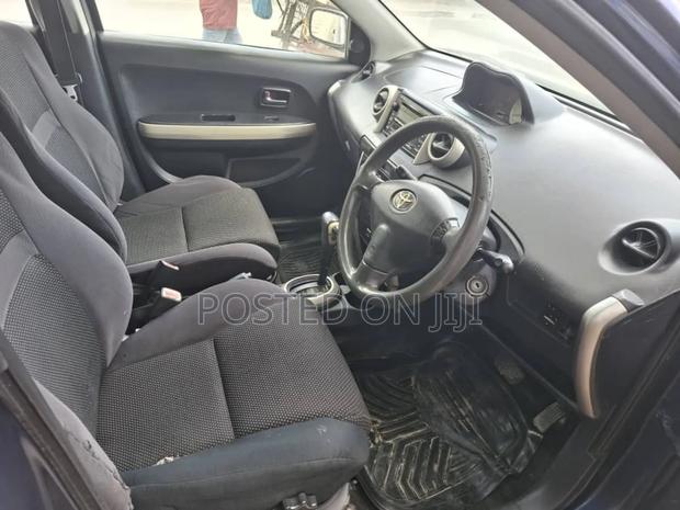 Toyota IST 2003 Black