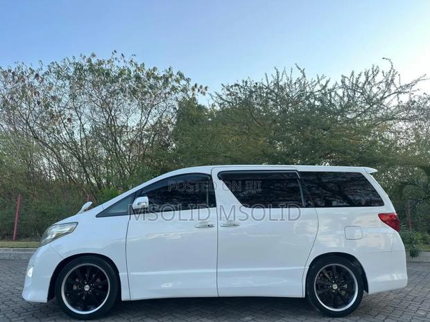 Toyota Alphard 2008 White