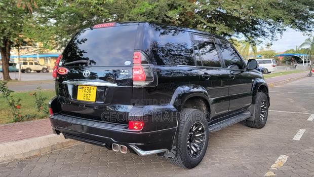 Toyota Land Cruiser Prado 2007 Black