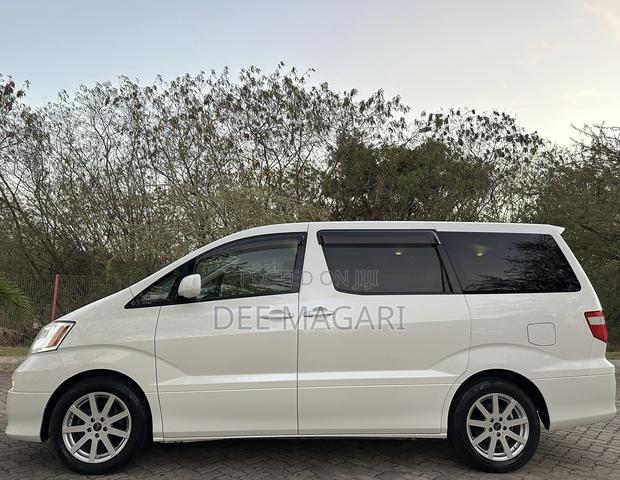 Toyota Alphard 2004 White