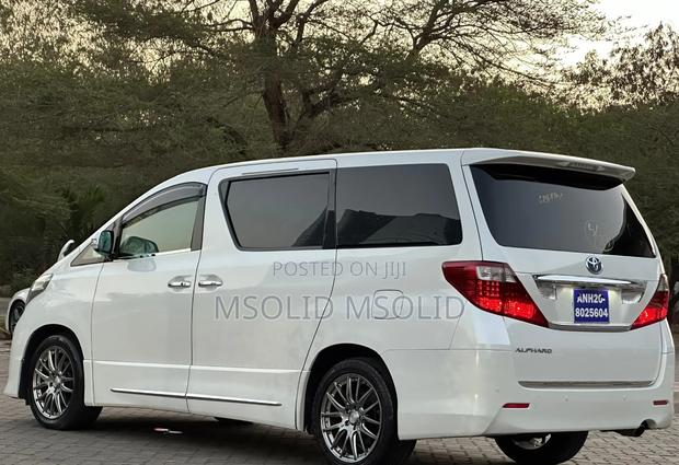 Toyota Alphard 2008 White