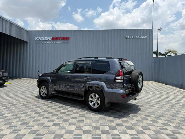 Toyota Land Cruiser Prado 3.4 5dr 2003 Gray