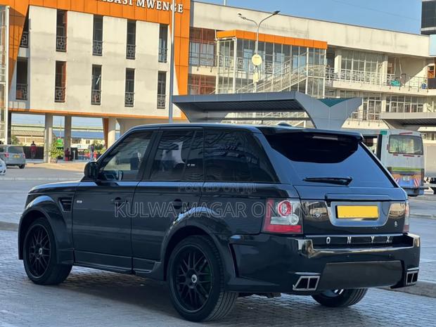 Land Rover Discovery 2011 Black